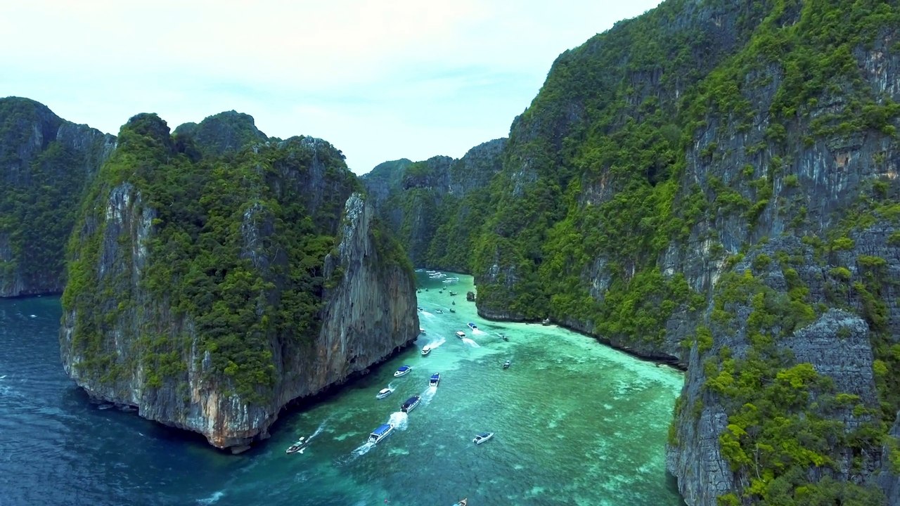 Beautiful view of greenry mountain in sea