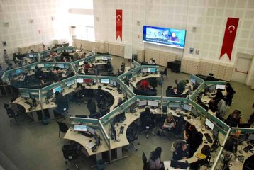 İzmir'in çalışkan arıları: 112 Acil Çağrı Merkezi