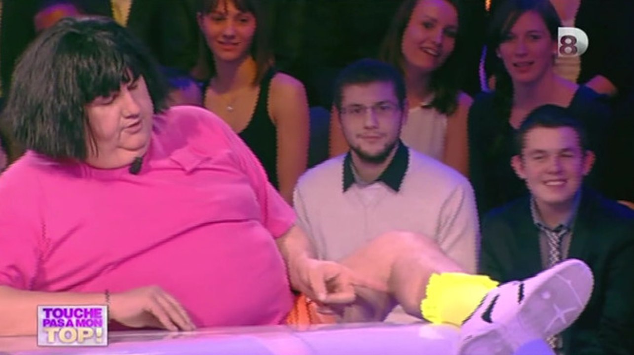 Pierre Ménès déguisé en Dora l'exploratrice