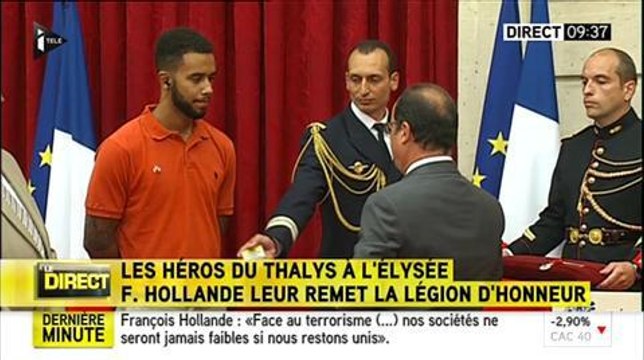 François Hollande remet la Légion d'Honneur aux héros du Thalys