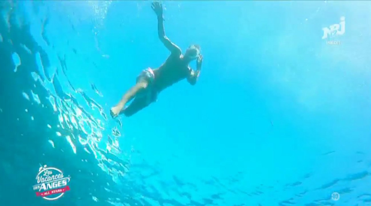 Les vacances des Anges - panique à bord, Eddy a peur des sardines !