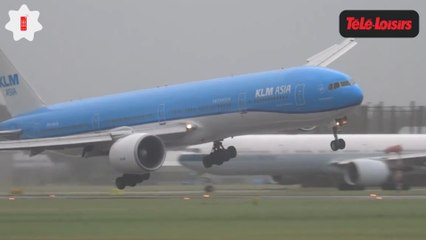 Les passages de cet avion ont vécu un atterrissage effrayant... le Zapping web
