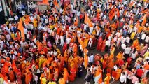 भगवान राम की शोभायात्रा में उमड़ा जन सैलाब, हेलीकॉप्टर से हुई पुष्प वर्षा, डेढ किलोमीटर लंबी लगी कतार