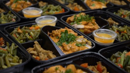 Food Truck Muslimah Indonesia di Maryland yang Terkenal Dengan Rendangnya