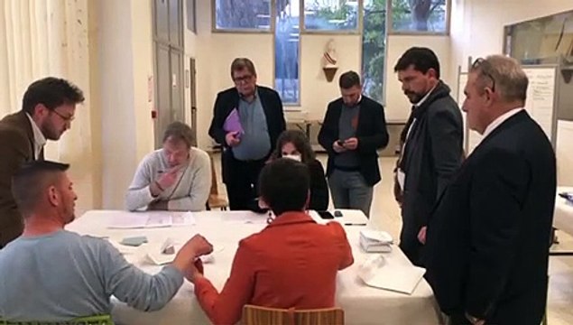 Le dépouillement à Vitrolles