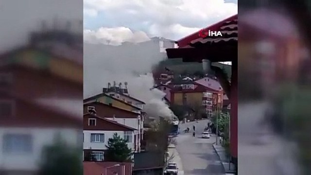 Halk otobüsü seyir halindeyken alev alev yandı