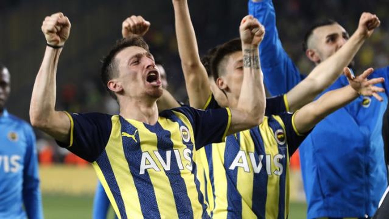 Mert Hakan'dan derbi sonrası kafa karıştıran sözler! Taraftara hem çağrı hem gönderme