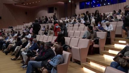 Arjantin'in ünlü orkestrası Tango Bardo AKM'de konser verdi