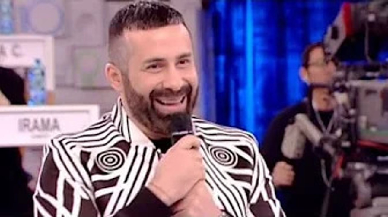 Isola dei Famosi, Luca Tommassini ci sarà? “Ilary Blasi lo corteggia” dice Alberto Dandolo Alberto D