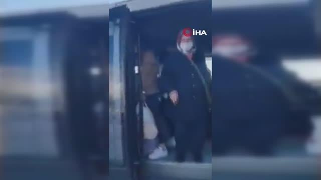 Başkent'te alışveriş tutarı 50 TL altında kalan yaşlı kadın zorla servis aracından indirildi