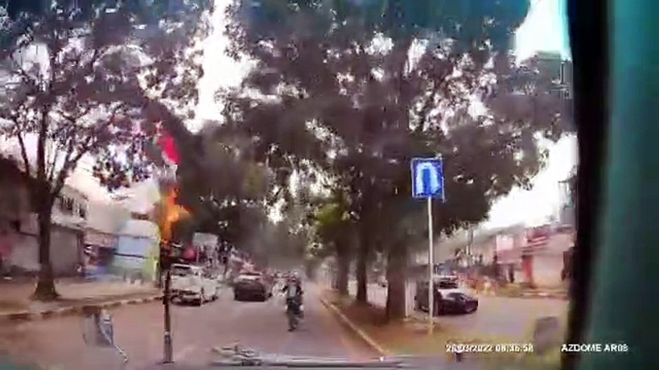 Terekam Media Kamera, Dashcam Kamera Mobil di Jalan Eps.0416