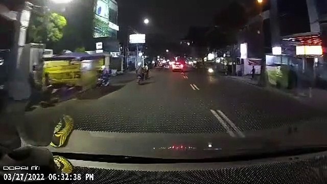Terekam Media Kamera, Dashcam Kamera Mobil di Jalan Eps.0414