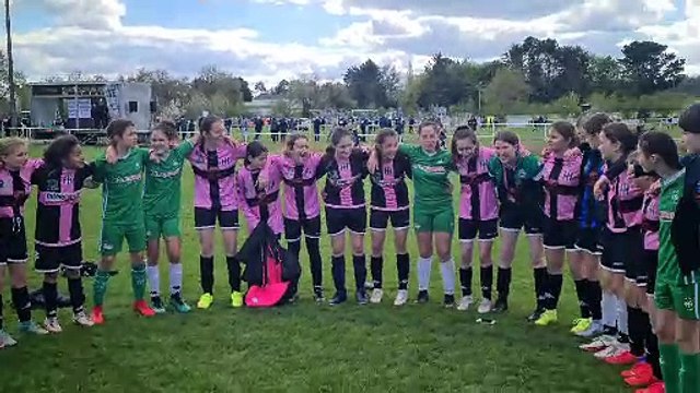 Les féminines chantent le GF Pays Noir à Avéssac