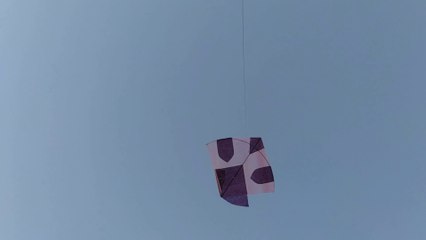 Plastic bag kite making any flying at home