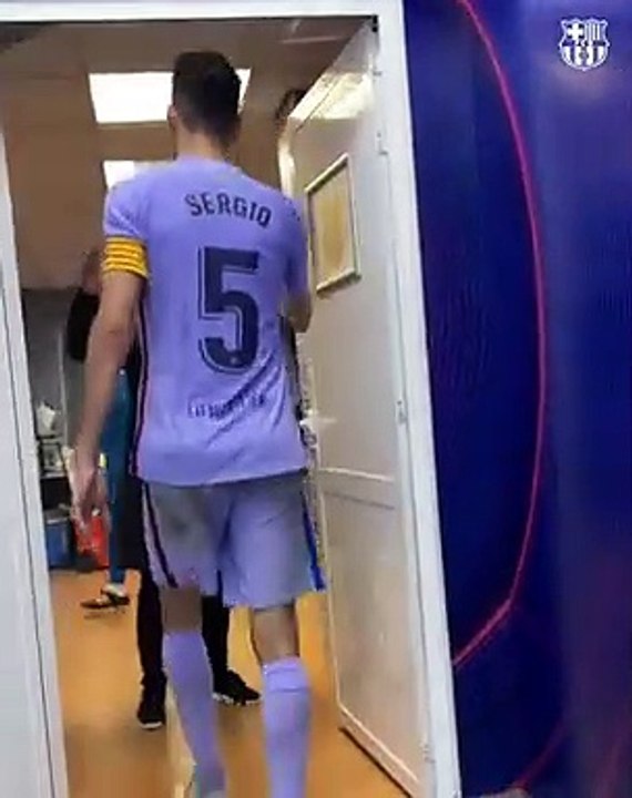 La celebración de Xavi y los jugadores del Barça tras ganar al Levante / FCB
