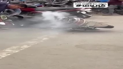 அடுத்தடுத்து பற்றி எரியும் பேட்டரி பைக்குகள்;  திருப்பூரில் அசாம்பாவிதம் தவிர்ப்பு!