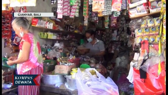 Pedagang Di Gianyar Keluhkan Harga Minyak Goreng Kemasan