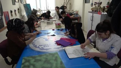 Afgan uyruklu çocuğun yeteneği hayran bıraktı