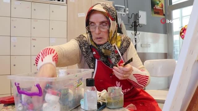 70'inde ressam olmak için kolları sıvadı: 72 yaşındaki Aliye teyzenin resim aşkı