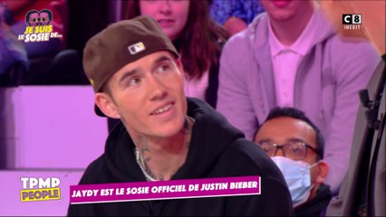 Justin (presque) Bieber est sur le plateau de TPMP People !