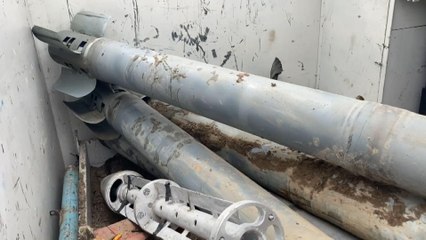 Çernihiv'de nehir kenarında füzeler bulundu