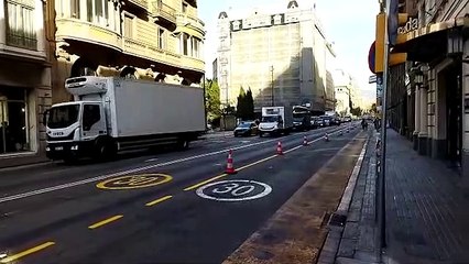 Circulación fluida en el primer laborable con los cortes en vía Laietana