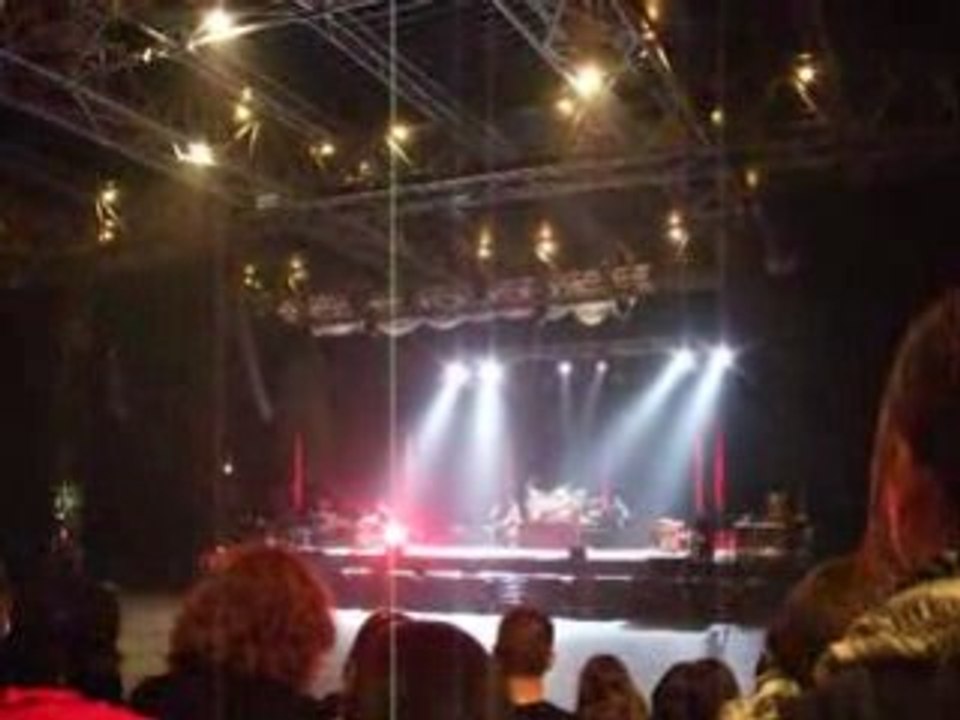 30 Seconds To Mars Soundcheck ABL - Paris 08