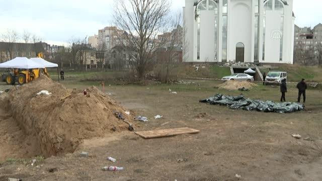 Buça'daki kilise bahçesinden çıkarılan 46 ceset DNA incelemesi için numaralandı