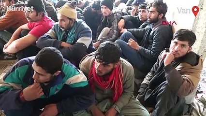 Tek katlı evde balık istifi 35 kaçak göçmen yakalandı