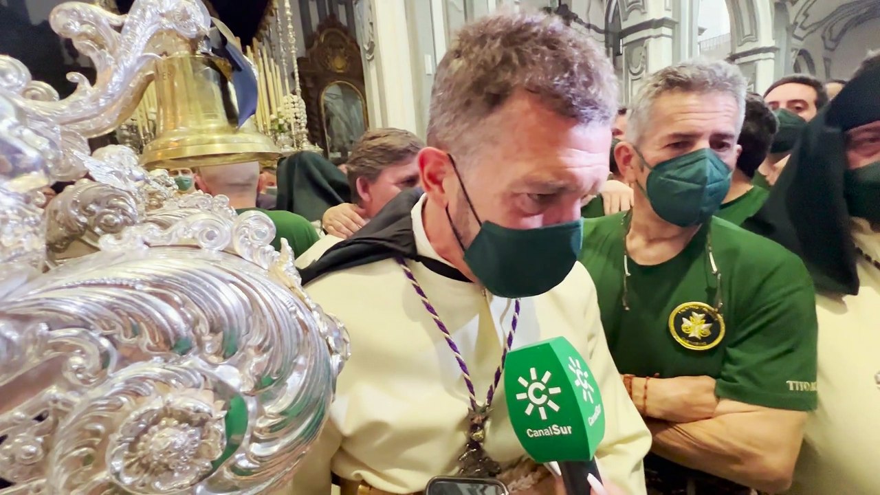 Antonio Banderas participa en la procesión del Domingo de Ramos