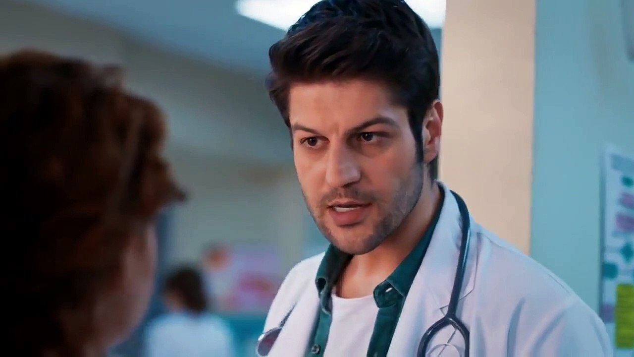 Yeni moda Berzan - Acil Aşk Aranıyor 4. Bölüm