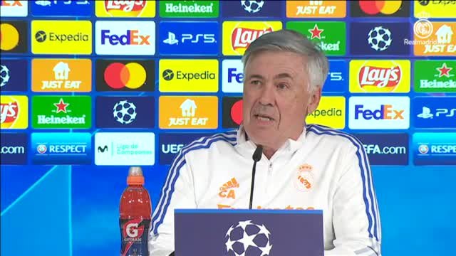 Ancelotti: Estoy feliz de tener dependencia de Karim Benzema