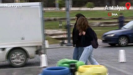 Soğuk hava dalgasıyla birlikte dünyaca ünlü sahil sessizliğe büründü