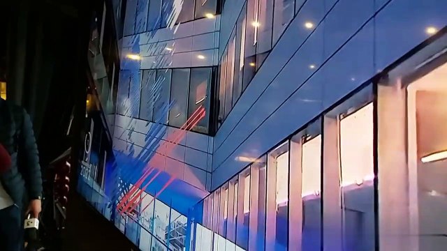 Réaction des sympathisants de LREM à Rennes face à l'annonce des premiers résultats à 20h au premier tour de l'élection présidentielle ce dimanche 10 avril 2022