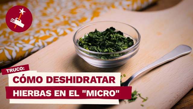 Cómo deshidratar hierbas en el microondas