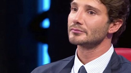 Amici, Stefano De Martino si commuove il gesto di Maria…