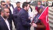 DİYARBAKIR - Ağrı Belediye Başkanı Savcı Sayan, Diyarbakır annelerini ziyaret etti