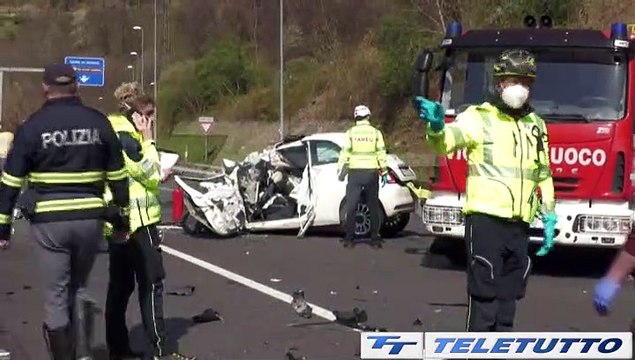 Video News - SCHIANTO A CETO, MUORE 21ENNE