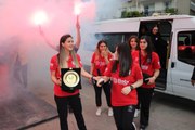 Hentbolda Kadınlar Süper Lig'e yükselen Adasokağı için kutlama yapıldı