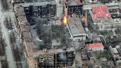 Скачать видео: Guerra in Ucraina, Mariupol ha le ore contate, pronta l'offensiva finale russa