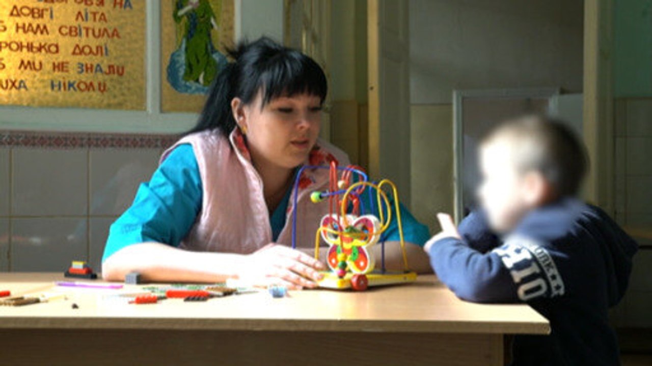 Lviv: Kinder und das Trauma des Krieges