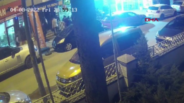 Gazeteci ile konuğun darbedildiği saldırının güvenlik kamera görüntüleri ortaya çıktı