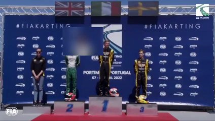 Piloto de kart russo é investigado por saudação nazista no pódio; veja vídeo