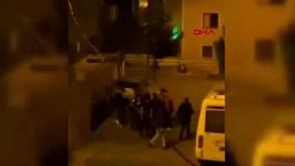 İstanbul'da kucağındaki çocukla şiddete uğrayan kadının görüntülerine tepki