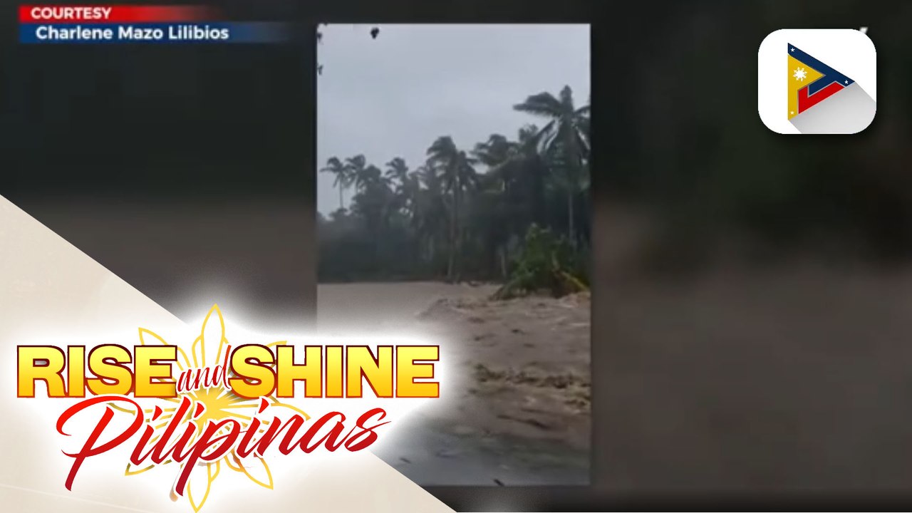 Mga residenteng na-trap sa baha, iniligtas ng Lemery Police