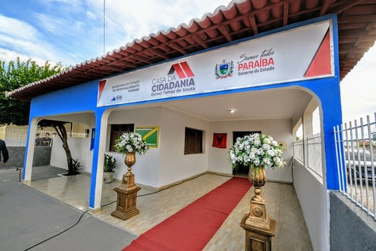 Governador entrega Casa da Cidadania em São João do Rio do Peixe para facilitar serviços públicos