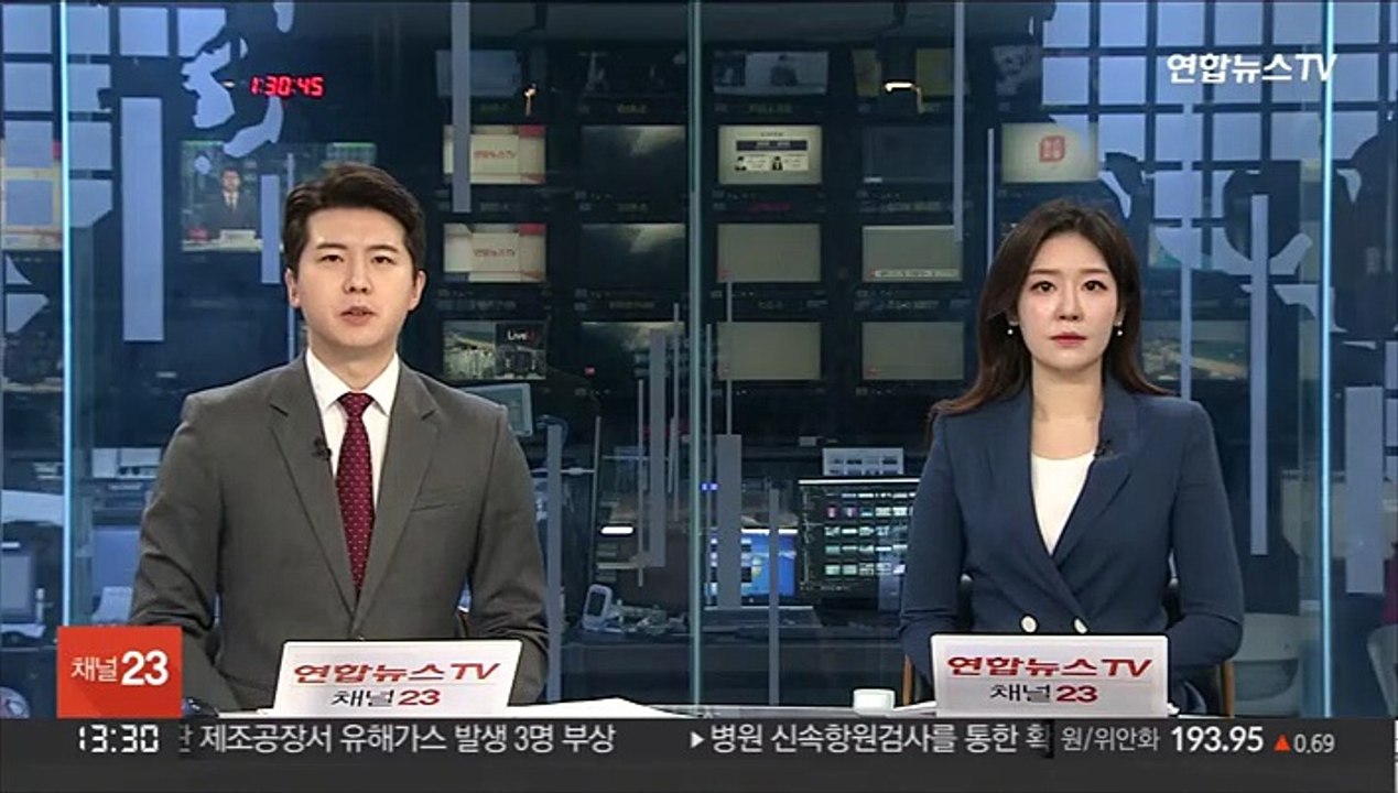 경북 군위 산불 사흘째…진화율 85%·헬기 37대 투입