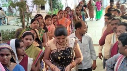 छत्तीसगढ़: खैरागढ़ उपचुनाव के लिए मतदान जारी, मतदाताओ में दिख रहा उत्साह