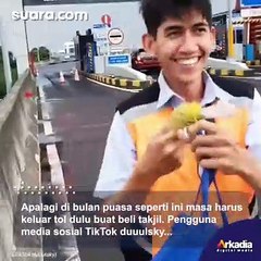 Anti Mainstream Begini Cara Petugas Beli 'Takjil In The Sky' di Jalan Tol