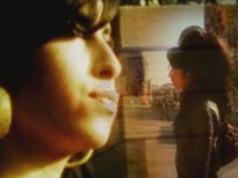 Amy Winehouse - Love Is a Losing Game